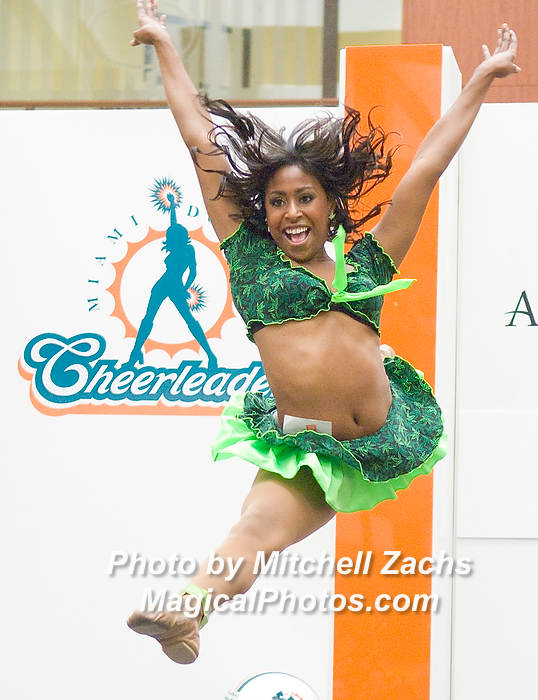 Cheer08-0814.JPG