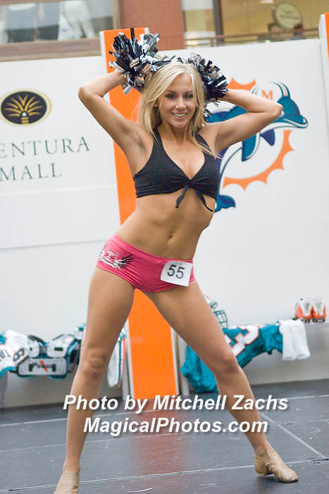 Cheer08-1041.JPG