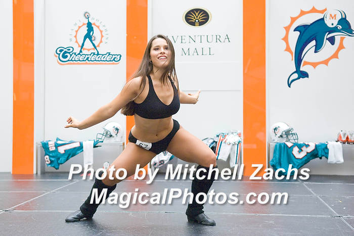Cheer08-1290.JPG