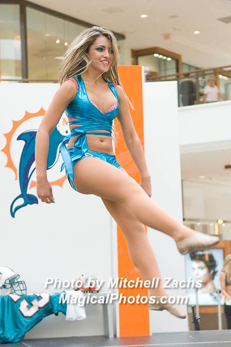 Cheer08-1412.JPG