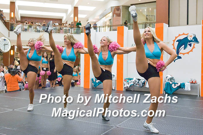 Cheer08-1882.JPG