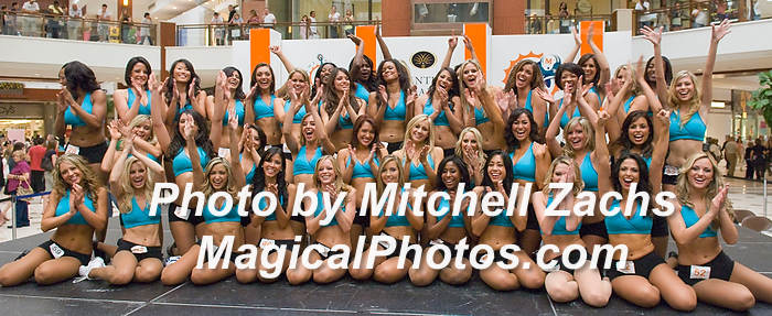 Cheer08-2188.JPG