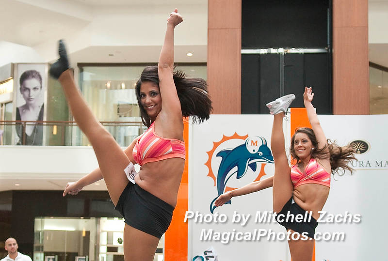 Cheer09-5638.jpg