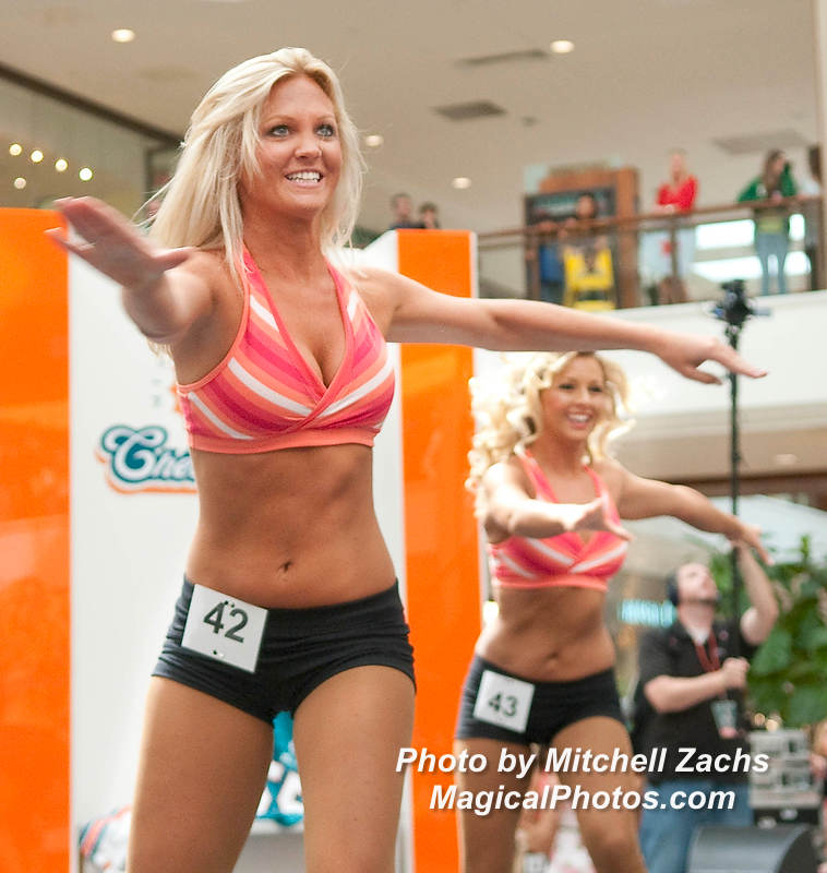 Cheer09-5739.jpg