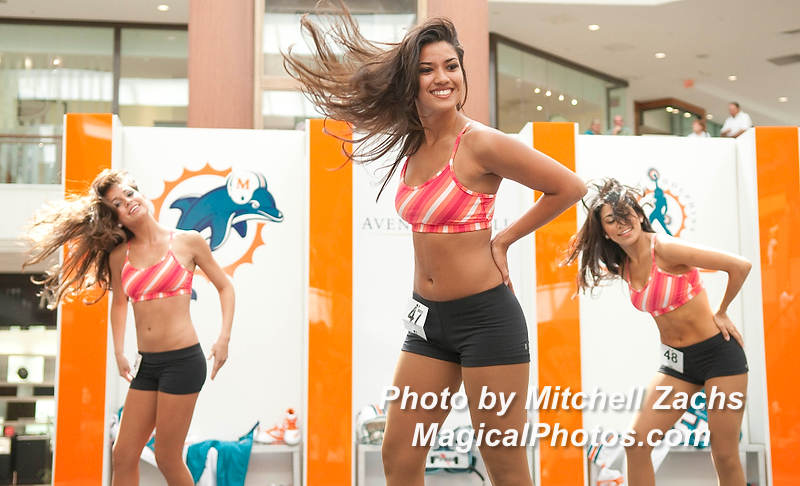 Cheer09-5796.jpg