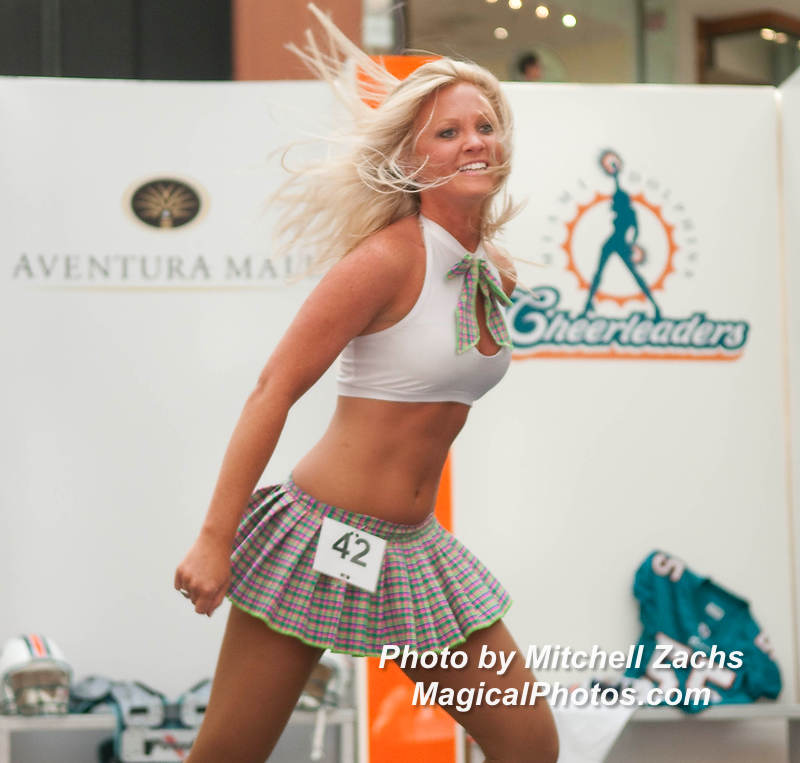 Cheer09-7255.jpg