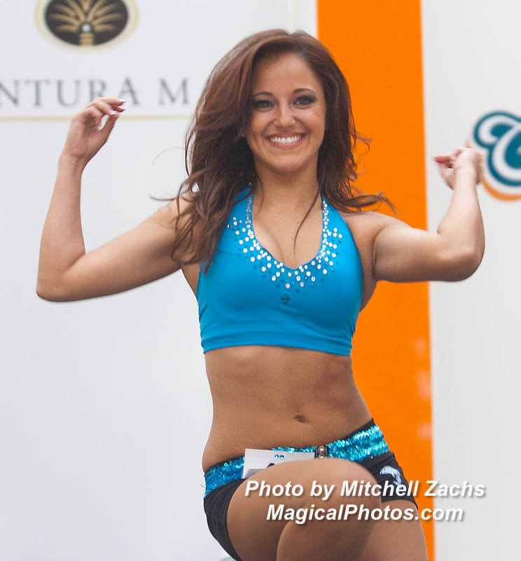 Cheer09-7335.jpg