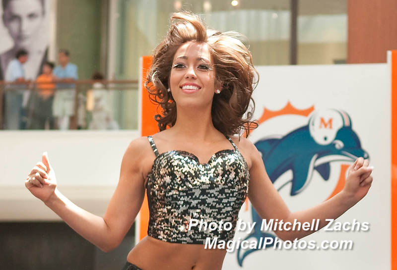 Cheer09-7830.jpg