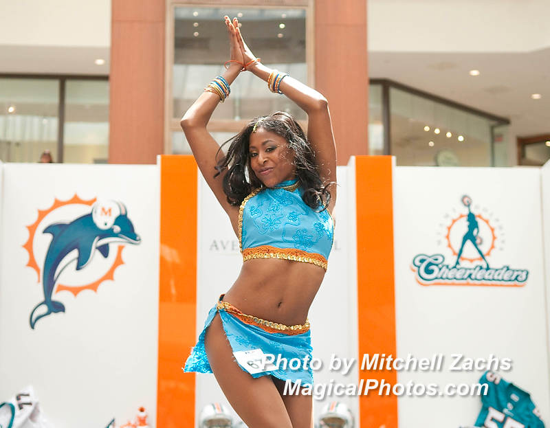 Cheer09-7865.jpg