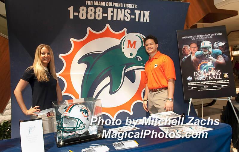 Cheer09-7080.jpg