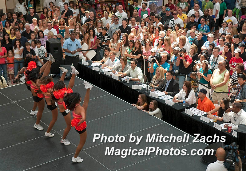 Cheer09-8375.jpg