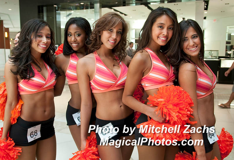 Cheer09-8472.jpg