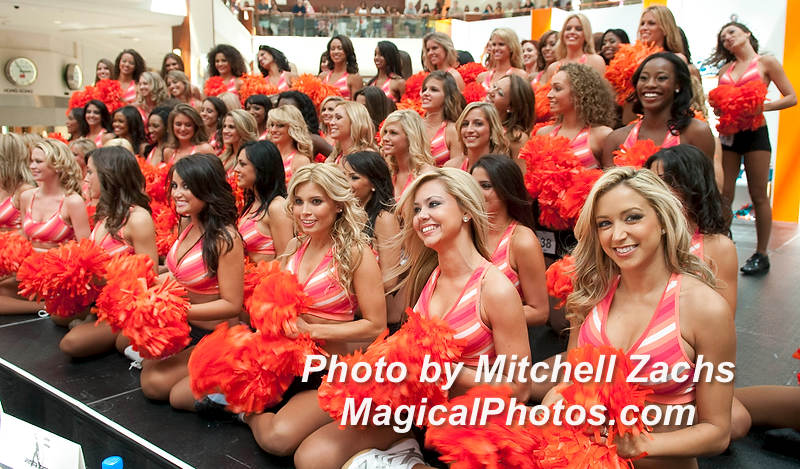 Cheer09-8506.jpg