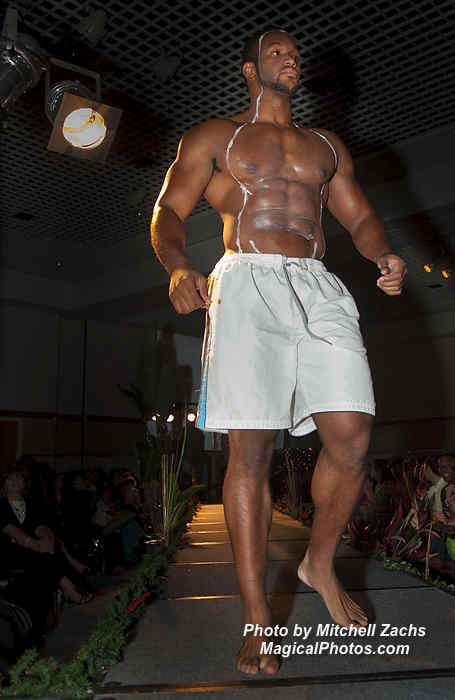 069-FIU2009Fashion-2082.JPG