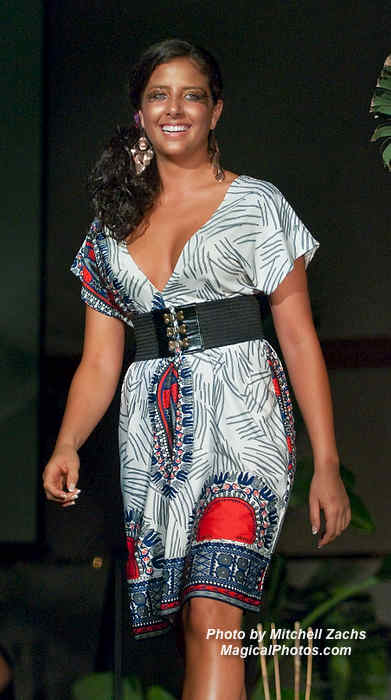 121-FIU2009Fashion-3715.JPG