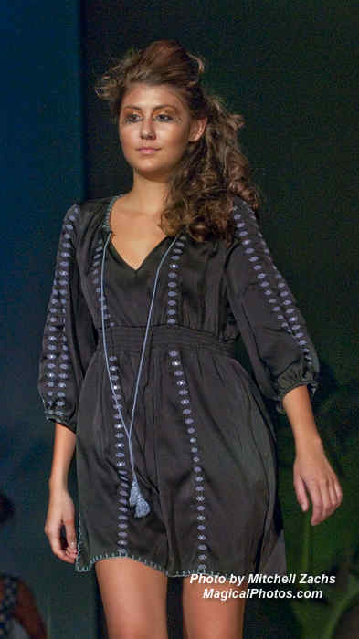 128-FIU2009Fashion-3742.JPG