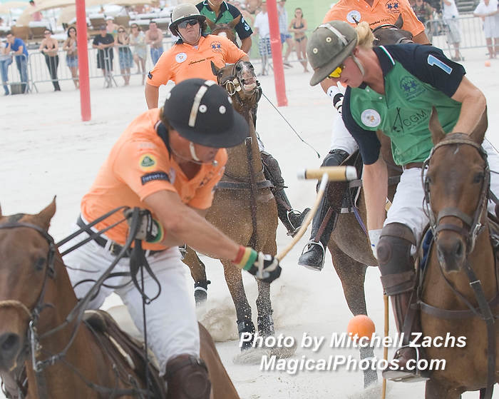 Polo08-2448.JPG