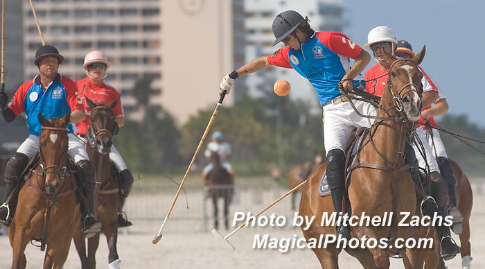 Polo08-2787.JPG